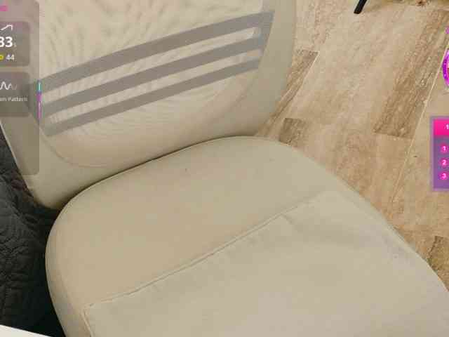 ViktoriaSillk webcam