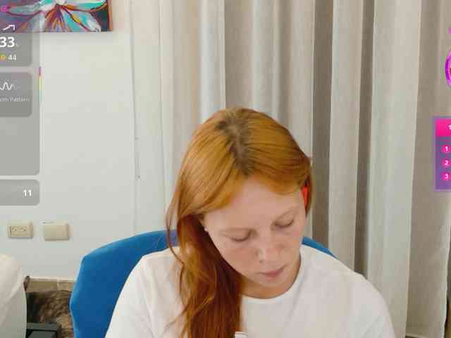 ViktoriaSillk webcam