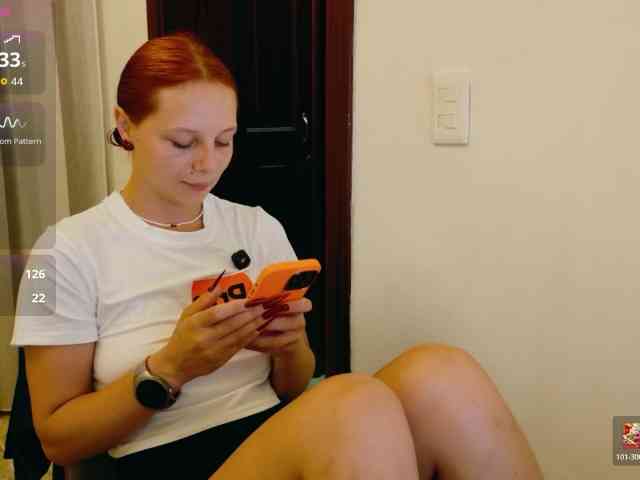 ViktoriaSillk webcam