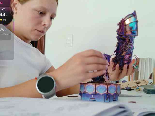 ViktoriaSillk webcam