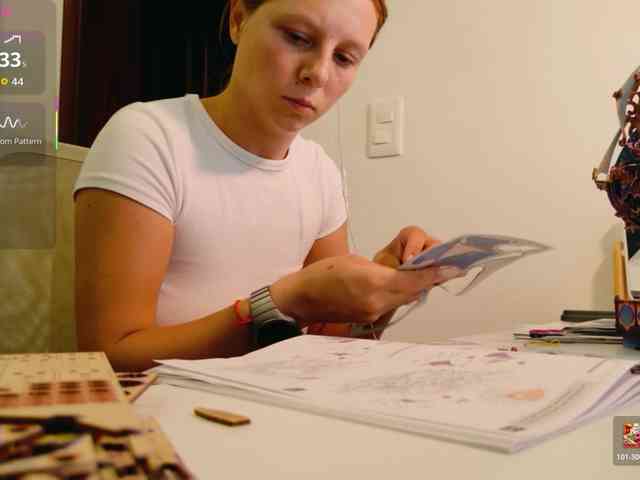 ViktoriaSillk webcam