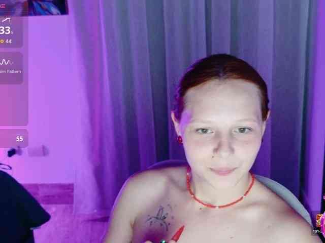 ViktoriaSillk webcam