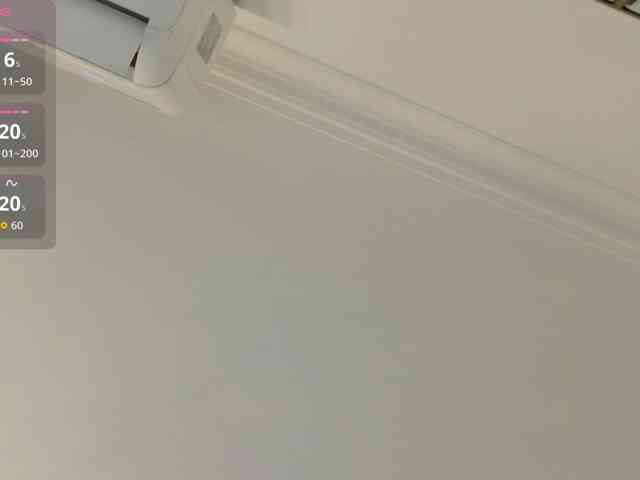 ViktoriaSillk webcam
