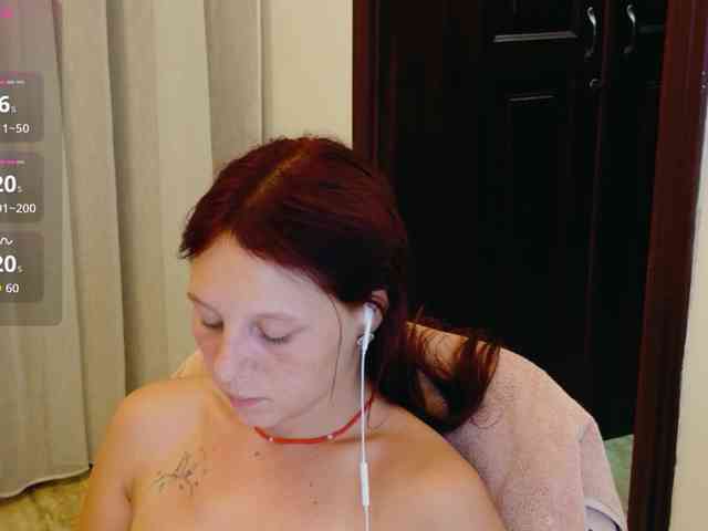 ViktoriaSillk webcam