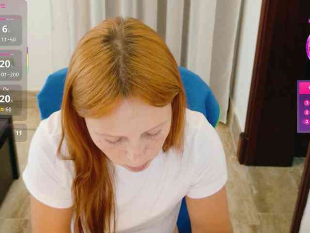 ViktoriaSillk webcam