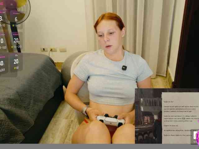 ViktoriaSillk webcam