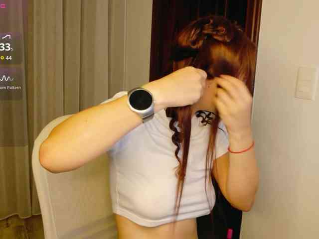 ViktoriaSillk webcam