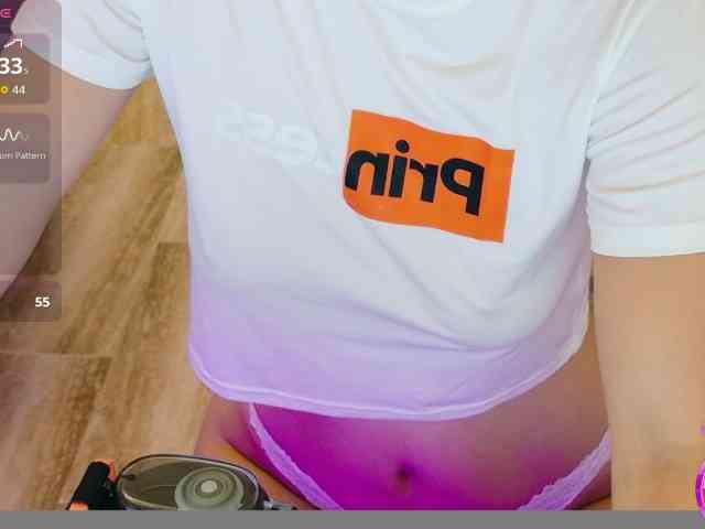 ViktoriaSillk webcam