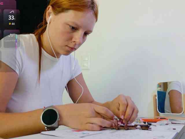 ViktoriaSillk webcam