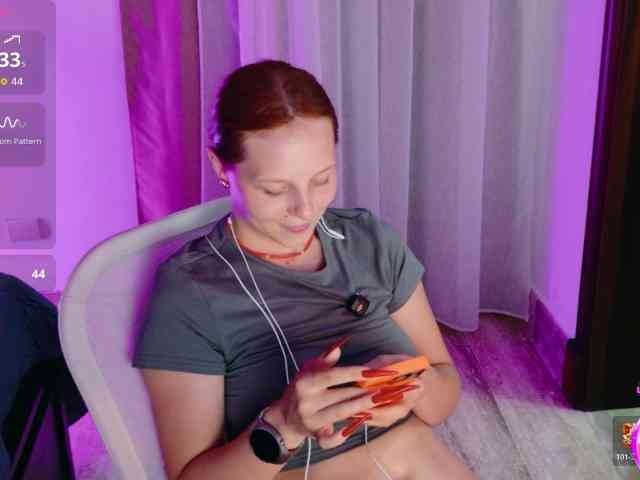 ViktoriaSillk webcam