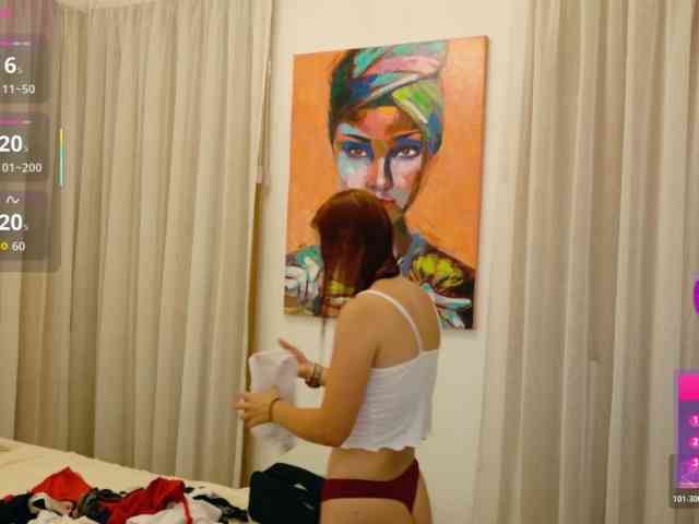 ViktoriaSillk webcam
