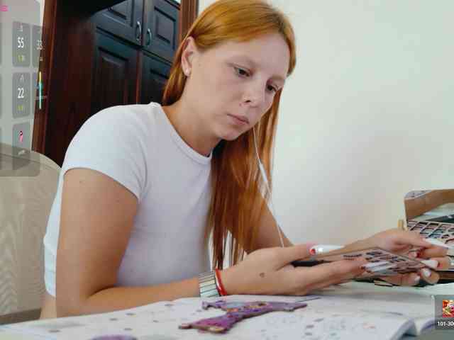 ViktoriaSillk webcam