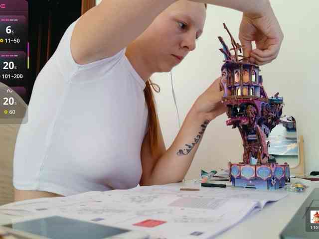 ViktoriaSillk webcam