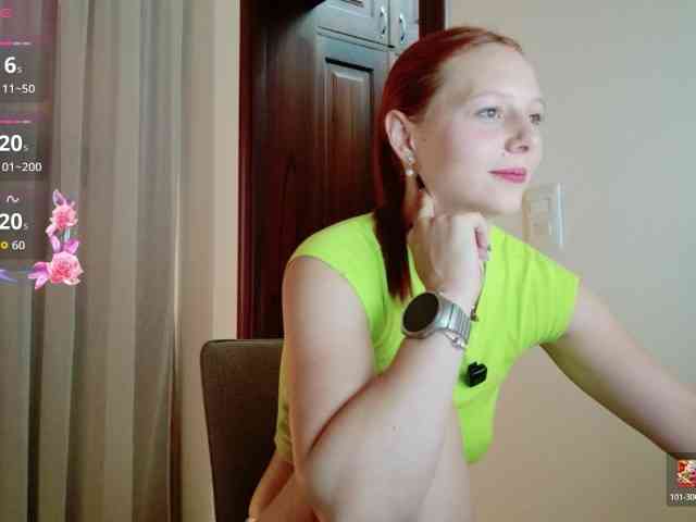 ViktoriaSillk webcam