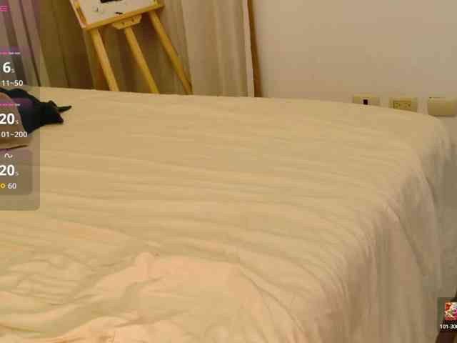 ViktoriaSillk webcam