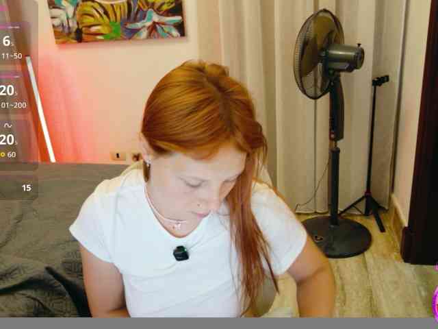 ViktoriaSillk webcam