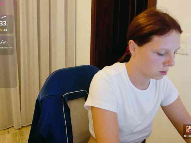 ViktoriaSillk webcam
