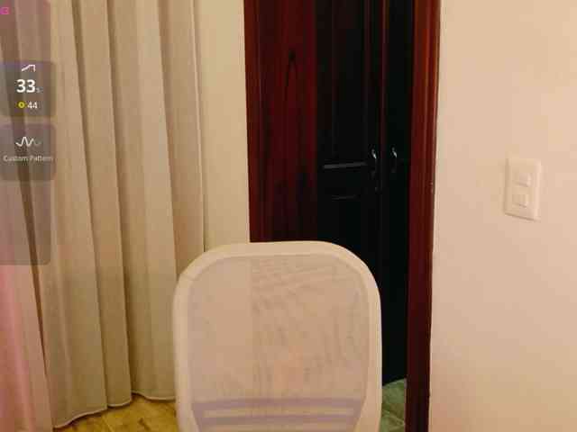 ViktoriaSillk webcam