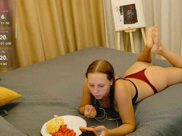 ViktoriaSillk webcam