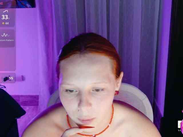 ViktoriaSillk webcam