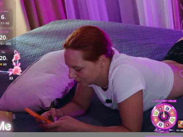 ViktoriaSillk webcam