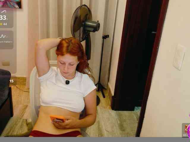 ViktoriaSillk webcam