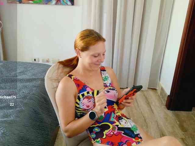 ViktoriaSillk webcam