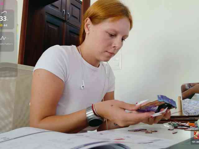 ViktoriaSillk webcam