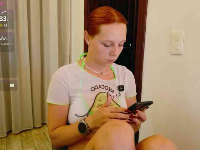 ViktoriaSillk webcam