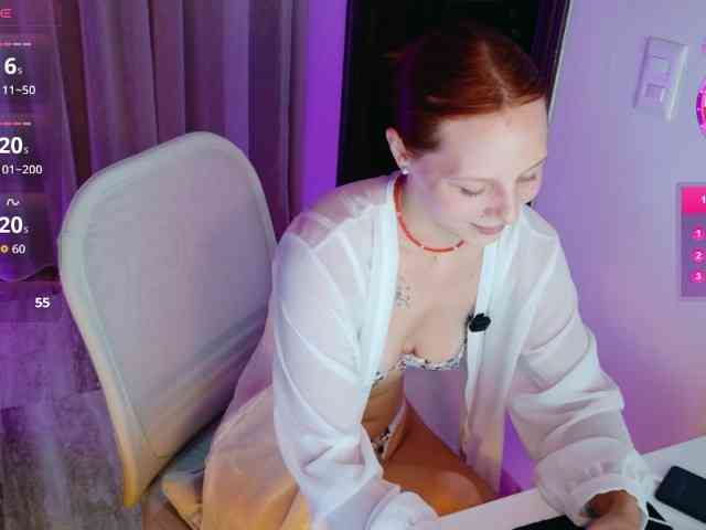ViktoriaSillk webcam