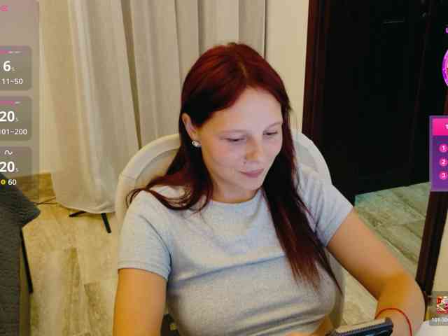 ViktoriaSillk webcam