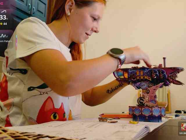 ViktoriaSillk webcam