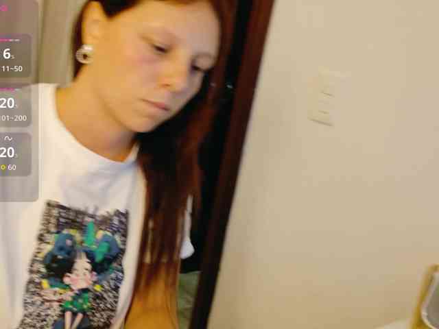 ViktoriaSillk webcam