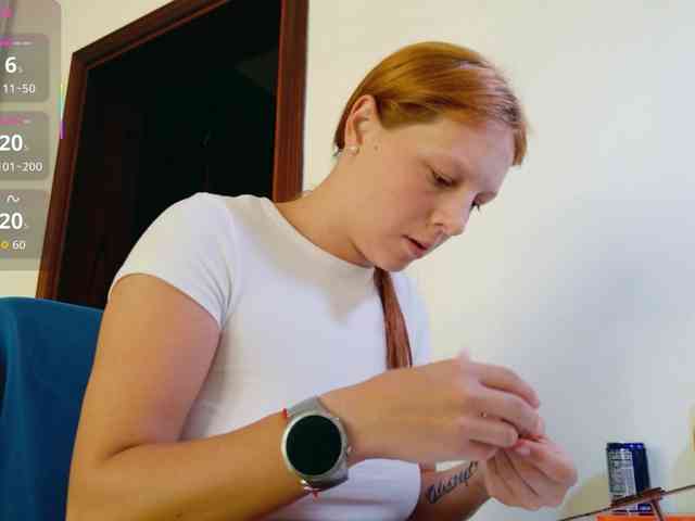 ViktoriaSillk webcam