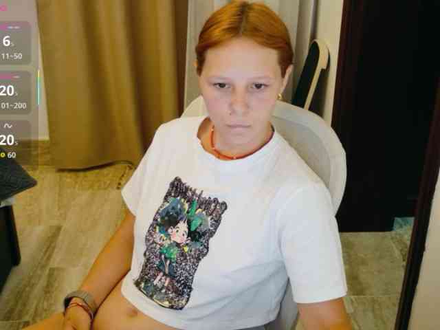 ViktoriaSillk webcam