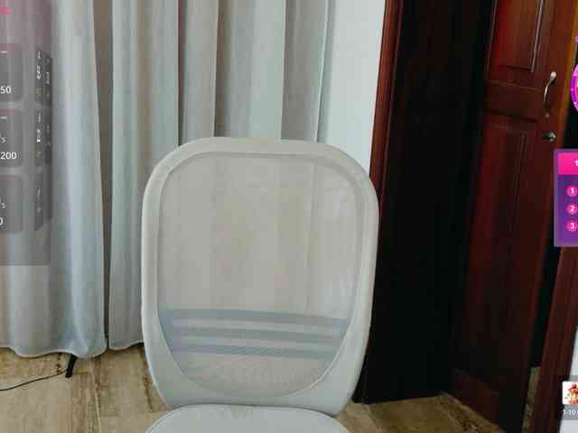 ViktoriaSillk webcam