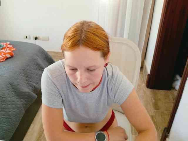 ViktoriaSillk webcam