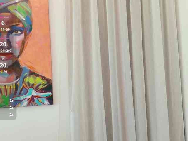 ViktoriaSillk webcam