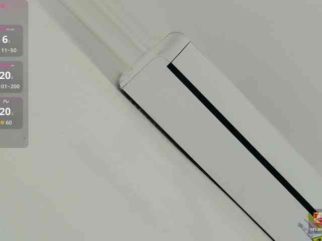 ViktoriaSillk webcam