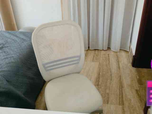 ViktoriaSillk webcam