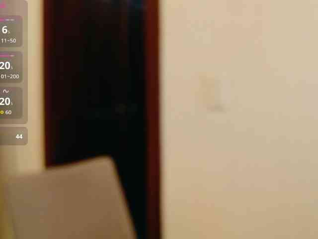 ViktoriaSillk webcam
