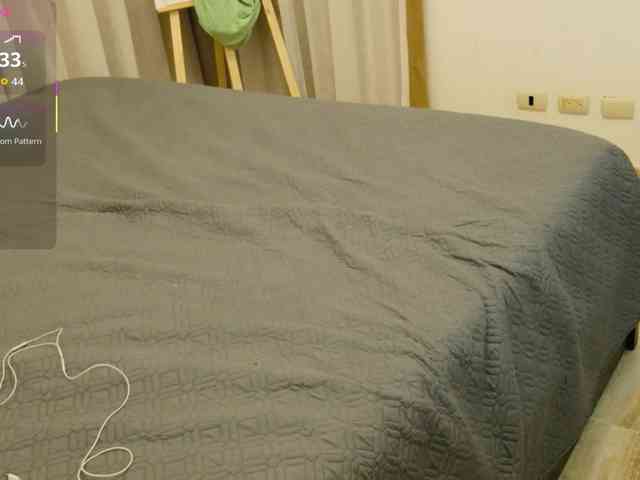 ViktoriaSillk webcam