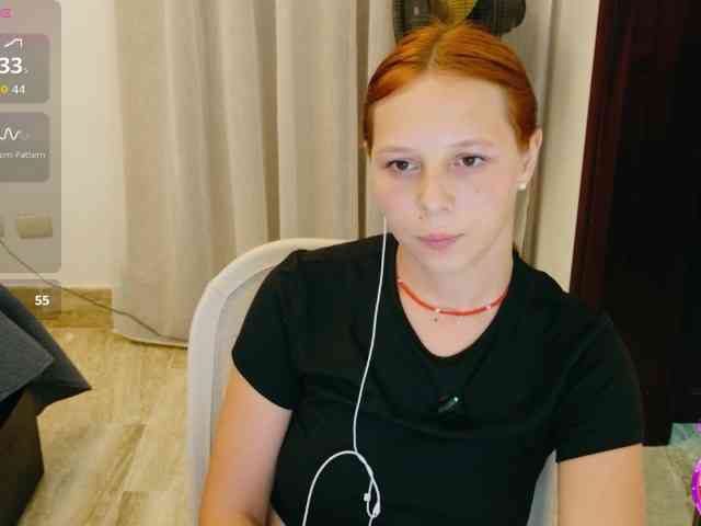 ViktoriaSillk webcam