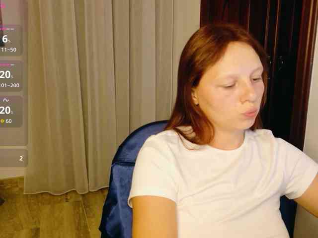 ViktoriaSillk webcam
