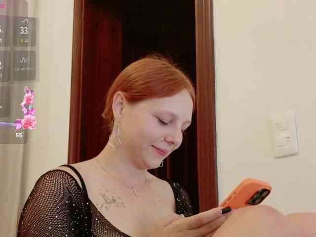 ViktoriaSillk webcam