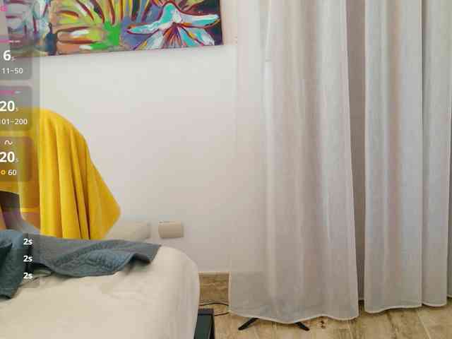 ViktoriaSillk webcam