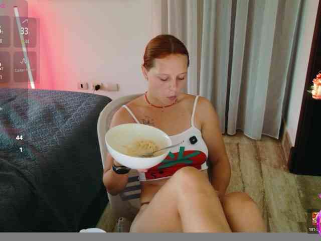 ViktoriaSillk webcam