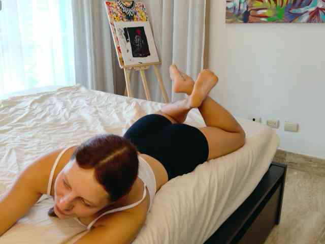 ViktoriaSillk webcam
