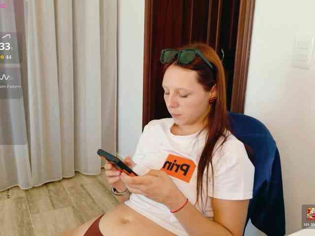 ViktoriaSillk webcam