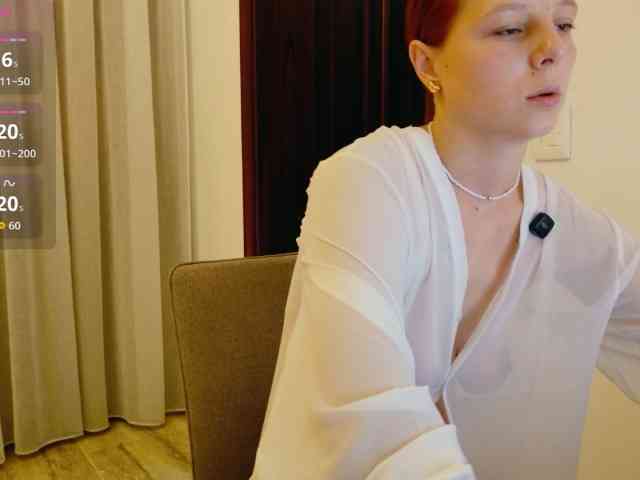 ViktoriaSillk webcam